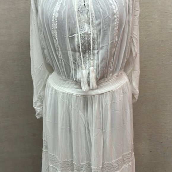 Dress by Miss June, Paris.Bahamian style.white - Picture 4 of 12